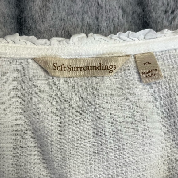 Soft Surroundings Long Sleeve White Blouse With Lace Detail Size XL - Picture 4 of 9